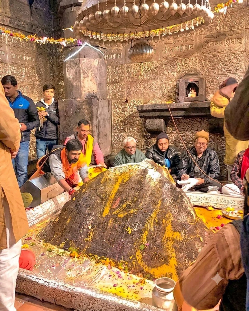ASingh0404's tweet photo. श्री केदारनाथ ज्योतिर्लिंग दिव्य दर्शन 🙏🌸🕉 https://t.co/KulHnsVDES