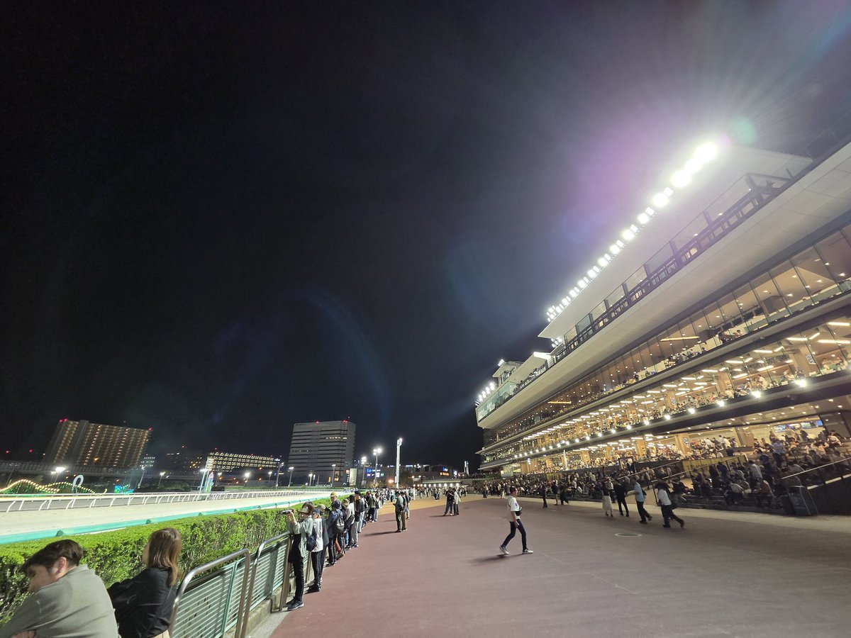 masatakaB34's tweet photo. 昨日は仕事終わってから船橋へ🐴💨

キャロッタにも会えて楽しかった✨️
また来月！！

#船橋ケイバ https://t.co/FgSCZYgFqz
