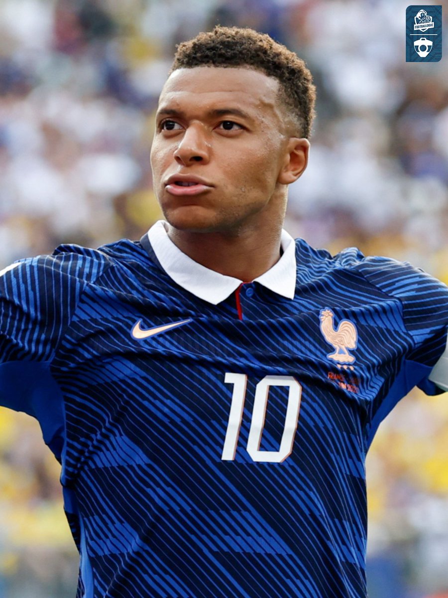 Footballogue's tweet photo. 𝗘𝗧 𝗩𝗢𝗜𝗟𝗔𝗔𝗔𝗔𝗔𝗔 !!!!! 𝗘𝗡𝗙𝗜𝗡𝗡𝗡𝗡𝗡 !!!!! 🇫🇷🇫🇷🇫🇷

LE PENALTY TRANSFORMÉ POUR SON 19E BUT EN COUPE DU MONDE !!!! 

MERCI KYLIAAAAAAANNN !!! https://t.co/CECjKiZYNc