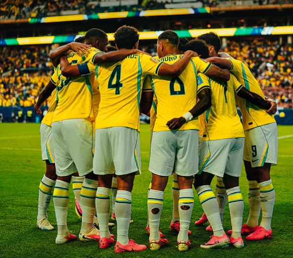 tatunsobeemtoco's tweet photo. Falam muito que a Seleção Brasileira não está no prime, mas França e Argentina também não estão e continuam pagando pau
#PARxFRA https://t.co/5ulMJ8azko