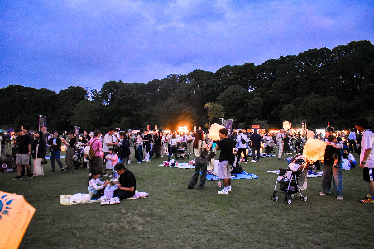 raincoatstudio's tweet photo. 【イベントレポート】

7/4(土)#水戸七夕ランタンフェスティバル
DAY1 ハイライト

本日16時より当日券の販売を致します🎟️
本日は『オレンジ』『ピンク』『ブルー』の３色による点灯となり、点灯式時にはカラーによって打ち上げエリアを分けさせていただく演出がございます🙇‍♂️

#水戸市 https://t.co/MT6yYHjKt1