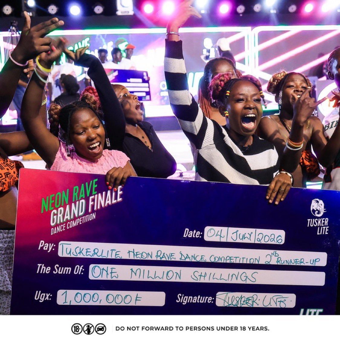 GyozlynB's tweet photo. The energy at the Grand Finale dance competition was absolutely unmatched. Huge congratulations to the 2nd runner-up squad for securing UGX 1,000,000! 🥳💃
Pure vibes, incredible moves, and truly well deserved! 🙌
#TuskerLiteNeonRaves
#OwnTheLite. https://t.co/lDeIfP9d9u