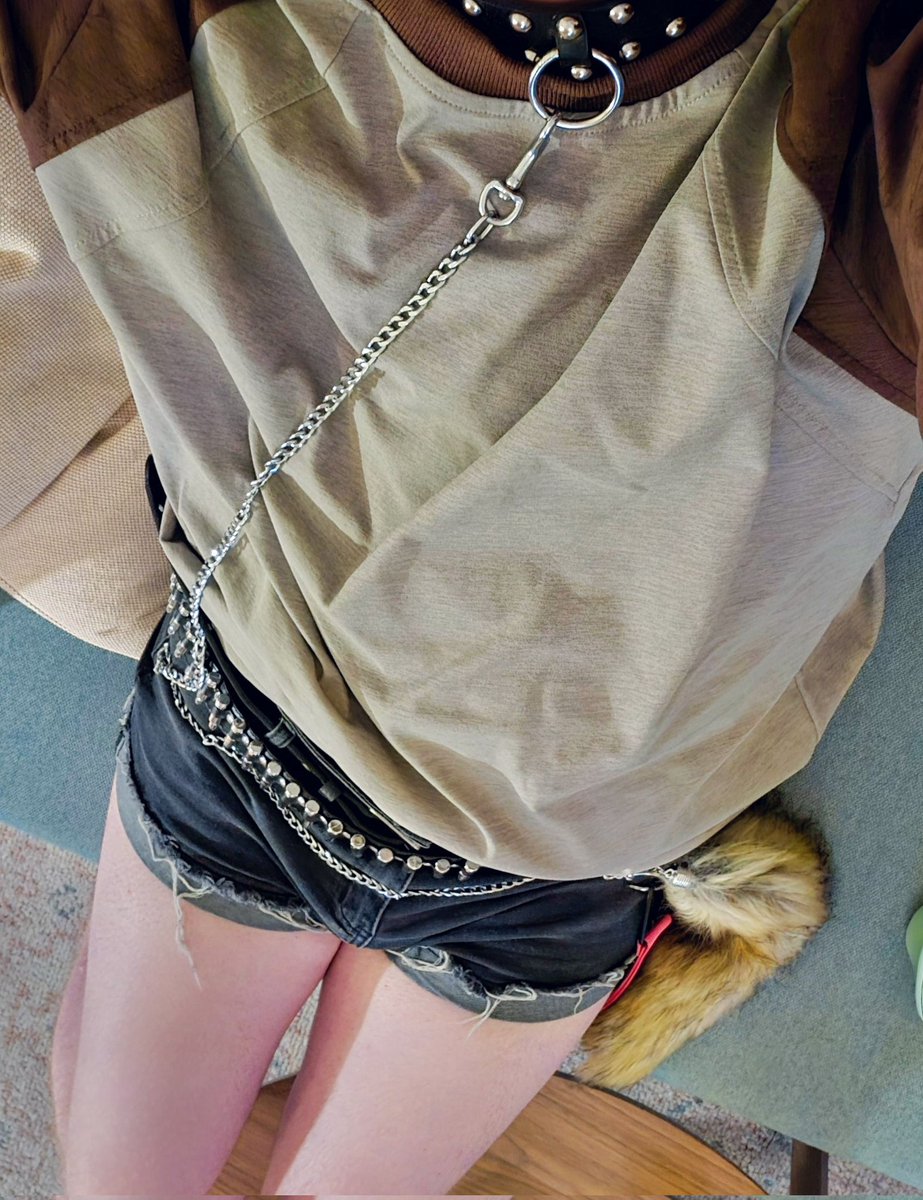 hearts_pet's tweet photo. ur annoying little brother wants to hang out and play with you - maybe tonights the night you finally snap and use him for what he's worth π
#fauxcest #siblingcest #femboy https://t.co/rxNFWak2lt