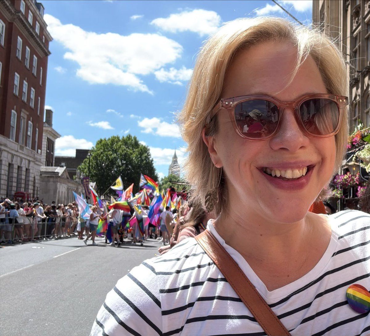 IsntWorkingPod's tweet photo. Fascinating day at #PrideinLondon! Which brands are still flying the flag for gender ideology? How many employers have quietly stepped away - and what does this tell us about the fading power of staff networks? Full analysis coming soon - stay tuned! https://t.co/hOfaYWP2aT