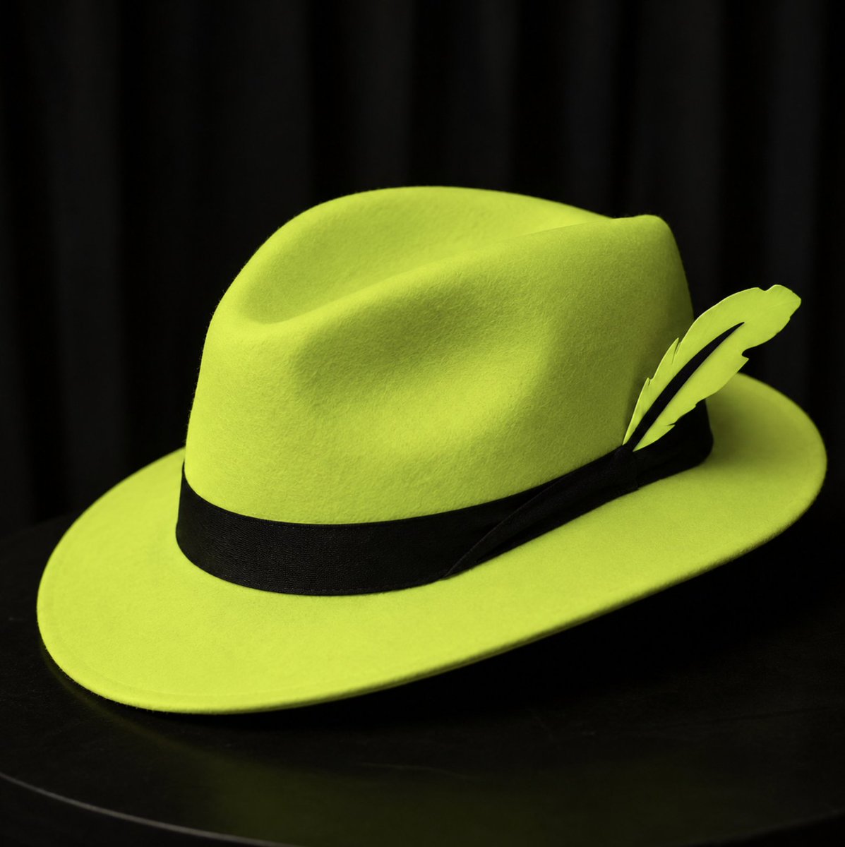 robinhood_hat's tweet photo. the only real wearable asset on robinhood ($hat) https://t.co/tvR9baLErN