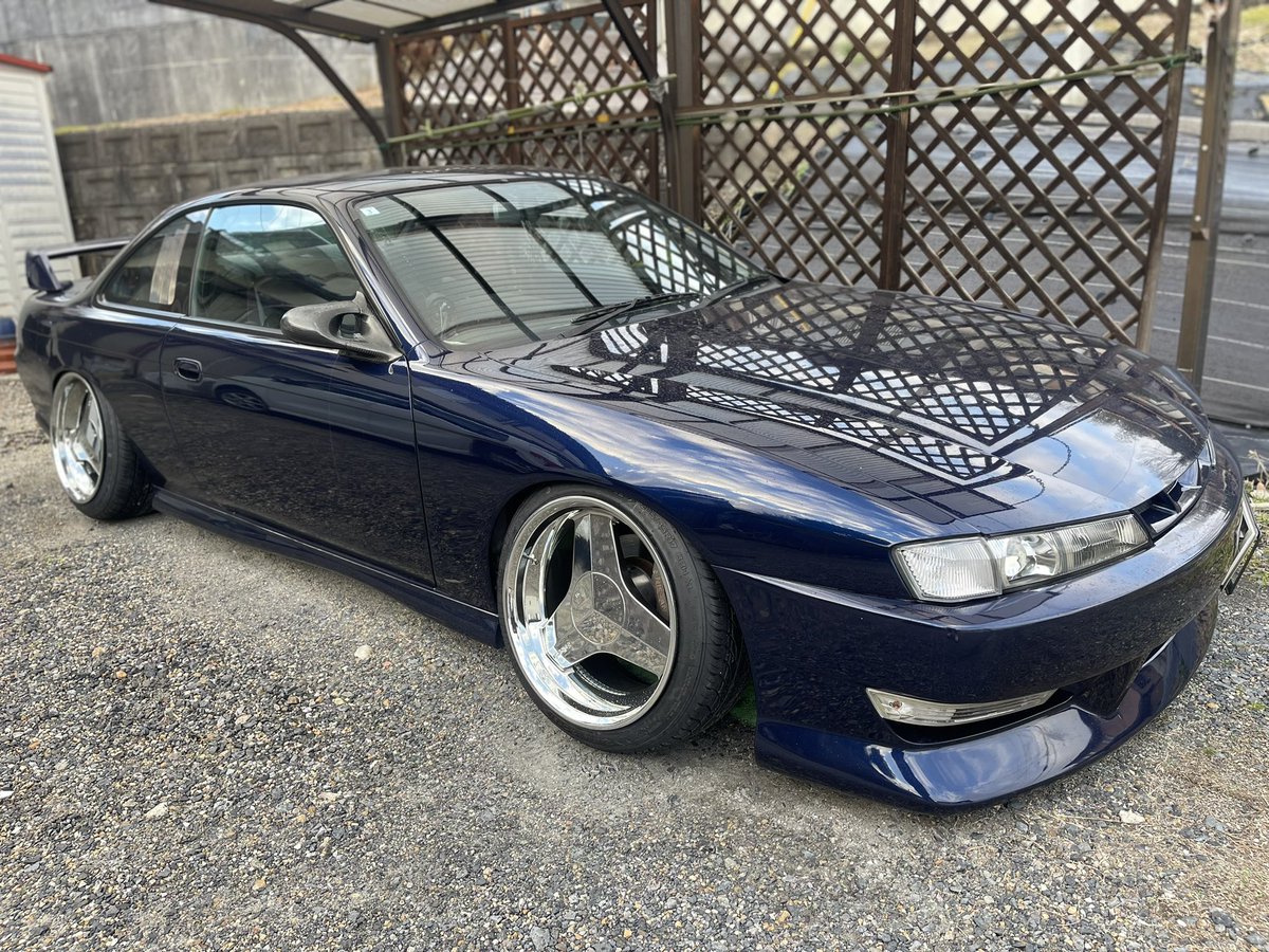 dehiman321's tweet photo. セルバッハ17インチ9J+38 PCD114.3 5H
25万で買ってください🥹
たぶんセルバッハのマックスサイズです
リペアして再メッキかけてます https://t.co/rkAogisdg7