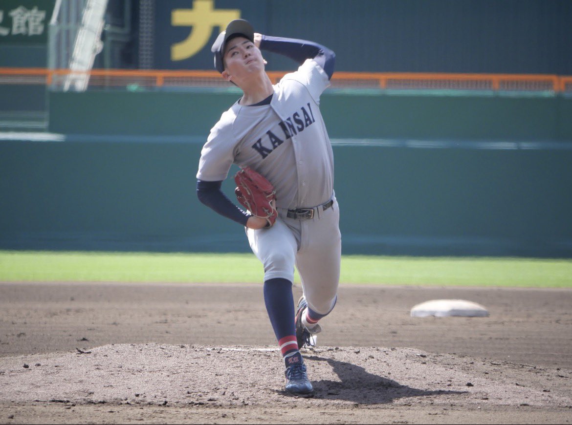 Norifumi_Nishio's tweet photo. 2027年の主な左投手のドラフト候補

川本(大阪桐蔭)
小林(横浜)
岩見(九国大付)
古堅(富士大)
大城(仙台大)
大室(明大)
藤本(国学大)
黒木(亜大)
仁田(立正大)
百合沢(関大)
洗平(JR東日本)
久野(日本生命)

他にもいますが、この時期にこれだけ上位も狙えそうな名前が挙がるのはなかなかないですね。 https://t.co/1jaYtKG8Wh