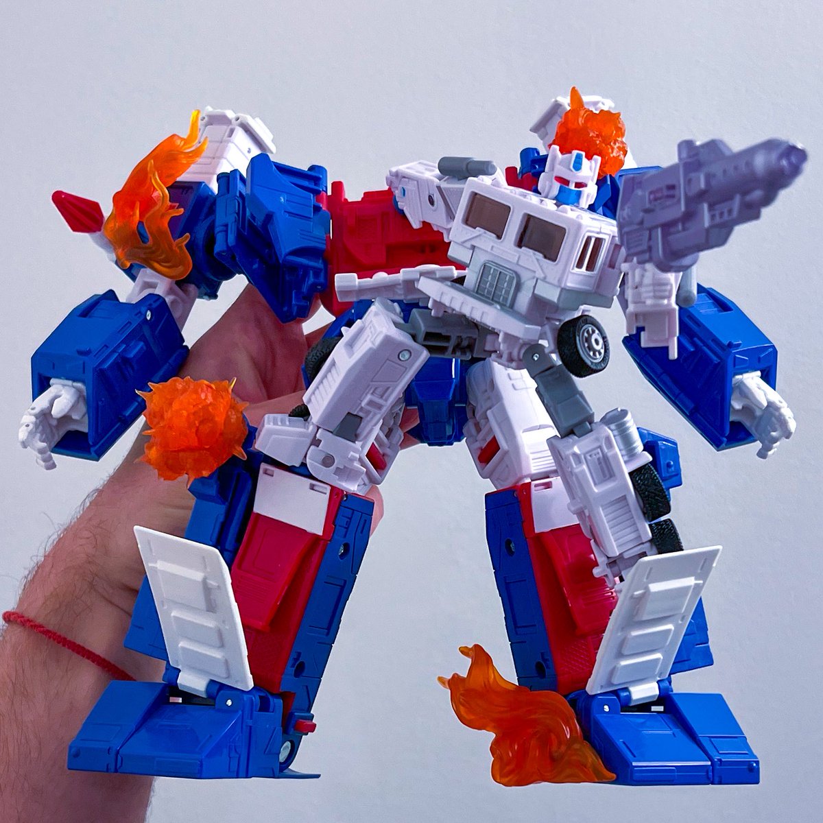 TF Toy Pics tweet media