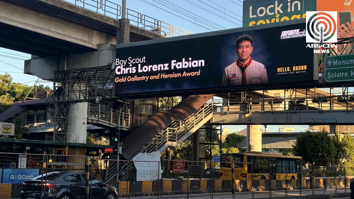 eon_sanchez's tweet photo. A tribute to 15-year-old student Chris Lorenz Fabian was displayed on an electronic billboard along EDSA in Quezon City on Sunday, July 5, honoring his act of courage during the deadly shooting at San Jose National High School in Tacloban City. @ABSCBNNews https://t.co/xV1iwJPtWH