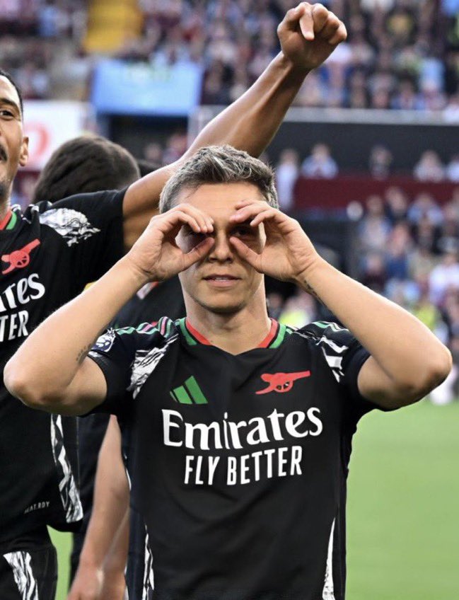 savic921's tweet photo. After review…, Arsenal player no.19 leaves the squad after helping it secure its first EPL title in 22 years. Good luck on your next trial. #COYG #Arsenal https://t.co/UUb2Lm3x8b