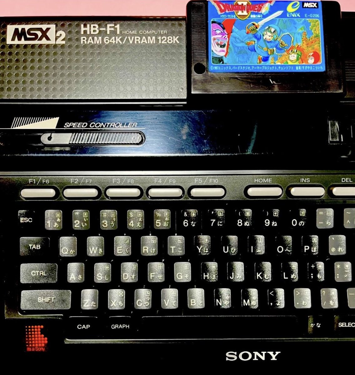 kokessyi113's tweet photo. 本日7/5の15時40分からMSX実機でドラゴンクエスト2の配信をします✨

今回は、ロンダルキア攻略がついにスタート‼️そして、ハーゴンを撃破するぞ😆✨
ロトの勇者達の大暴れとドラクエⅡファミコン版との違いを見に来て下さいね👏

❣️待機場所❣️
https://t.co/iHSRDKa07e
#ゲー恋 https://t.co/wy0Hg8mNvF