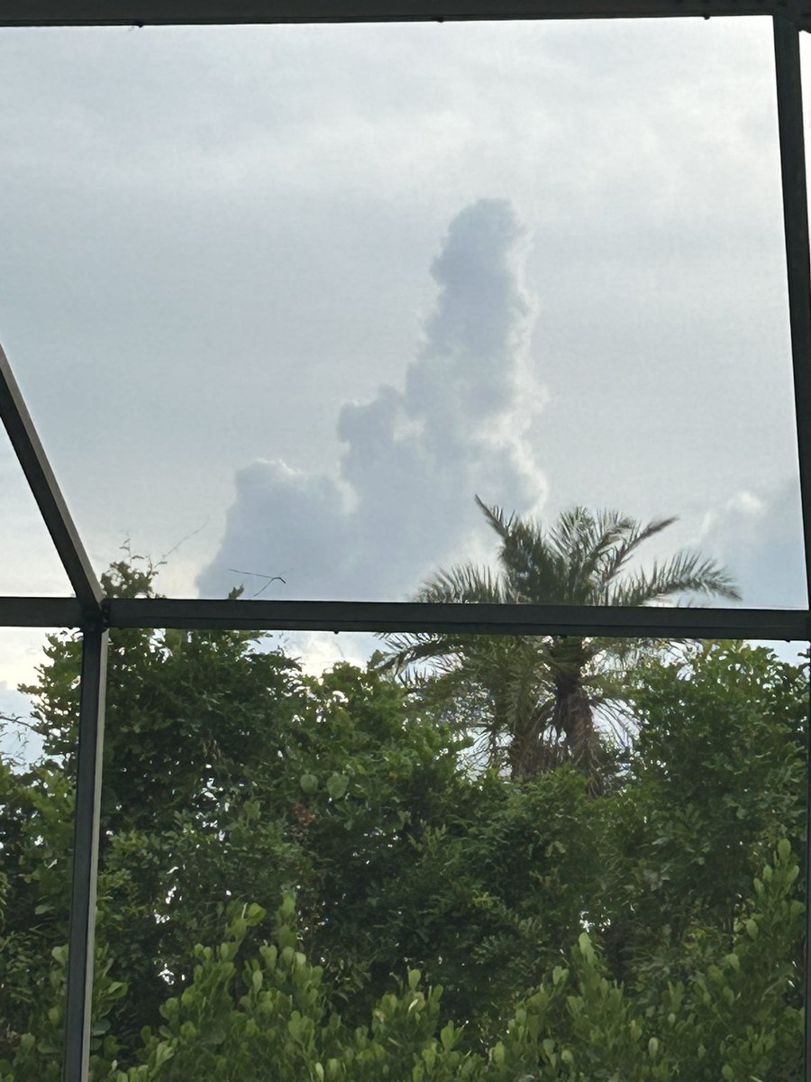 tammynorth239's tweet photo. Current cloud. 🫪 https://t.co/2K0HRe4Id9