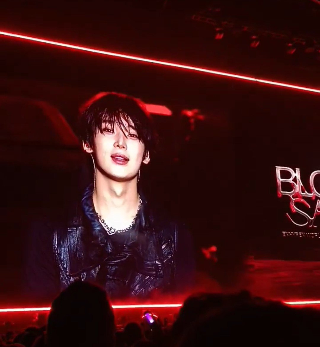 ftalsunoo's tweet photo. SUNOO LOOKS SOOO GOOD OMFG https://t.co/Y4Vzh612MF