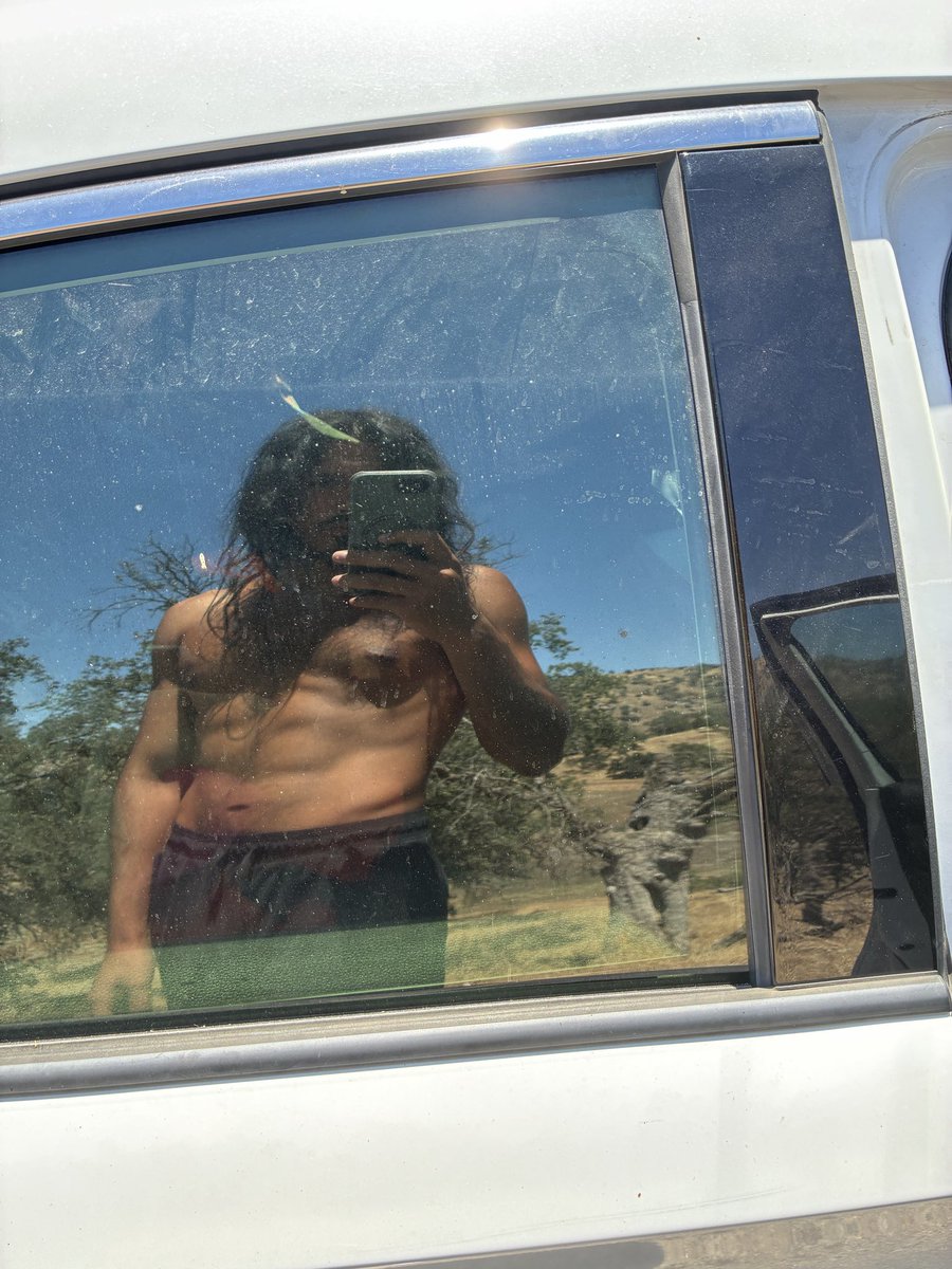 chris420solis's tweet photo. Places I be https://t.co/uSEBnBthL1
