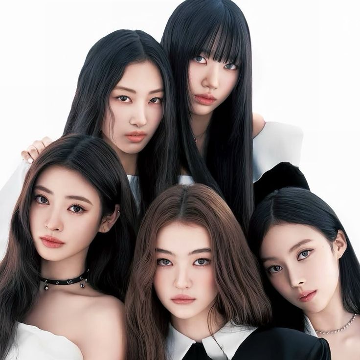 kpoppredictins's tweet photo. There is a couple between the group MEOVV and LNGSHOT. https://t.co/Mfp3tEkvFg