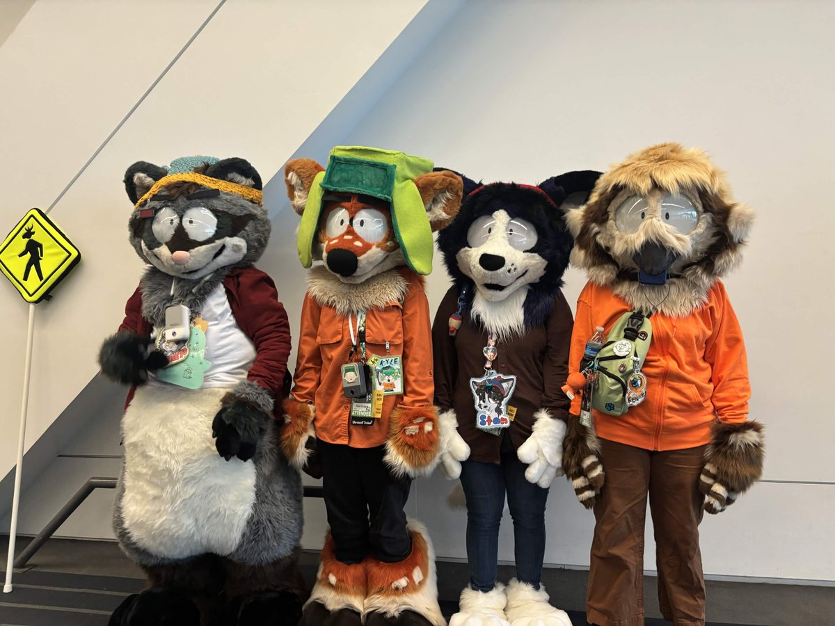 bleatlovski's tweet photo. Going down to #anthrocon gonna have myself a time https://t.co/KlhEYAnT4r