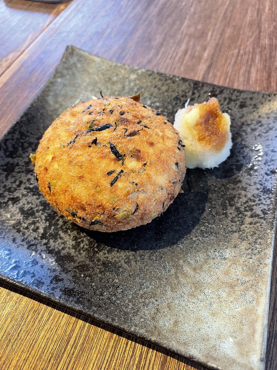 mariten201X's tweet photo. 東のうどんエリアにて https://t.co/0MpQE7oDnG