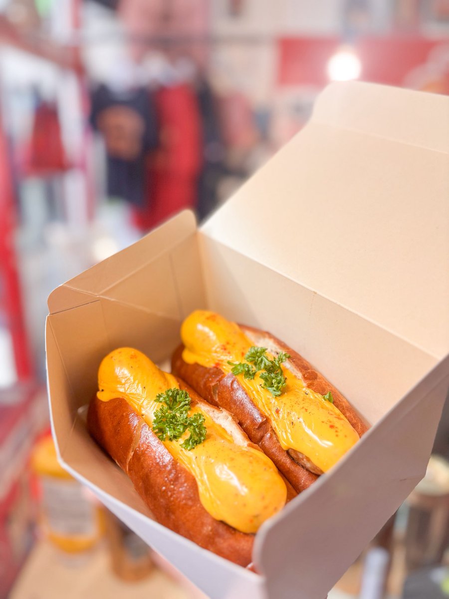 激レア　ローランドサンズカフェゲージ 🌭🧀🌻🌟 ひとつひとつ、 手造りのソーセージです 三軒茶屋駅1分