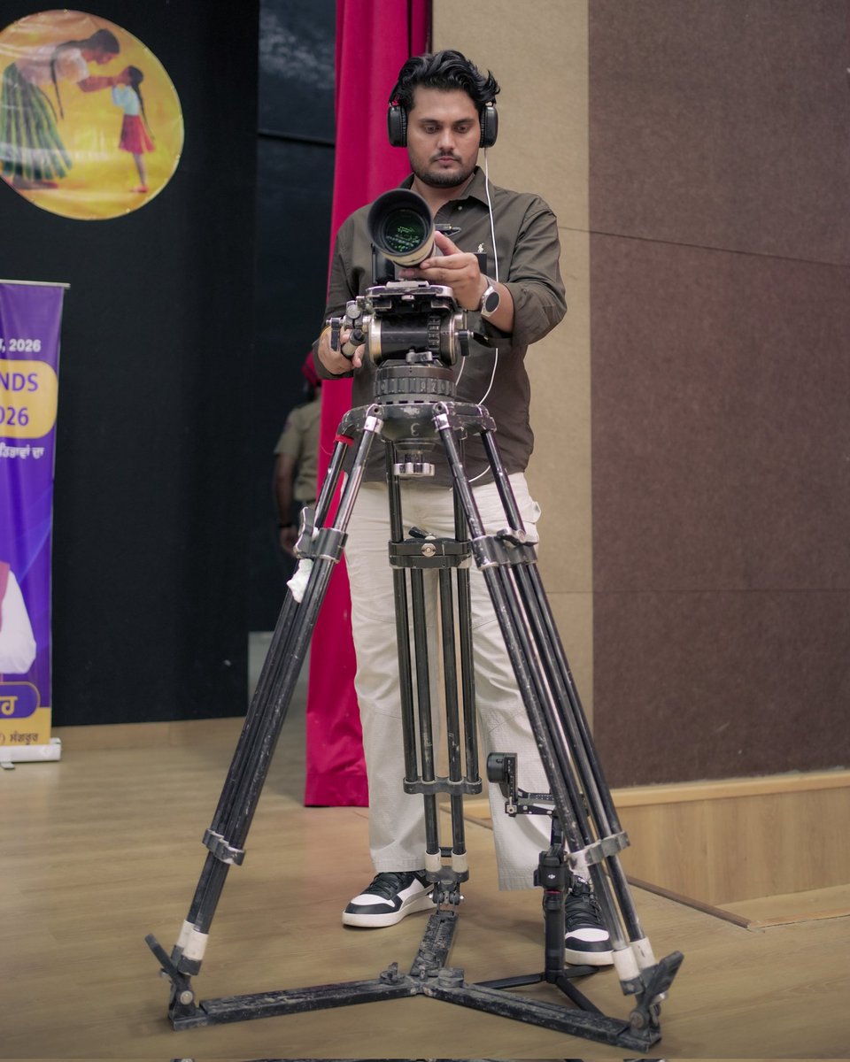 xmartrajusingh's tweet photo. From vision to visual. 🎥🚀
•
•
•
•
•
#cinematographer #cinematography #visualstoryteller #politicalcampaign 
#eventcoverage https://t.co/br9buv0wXE