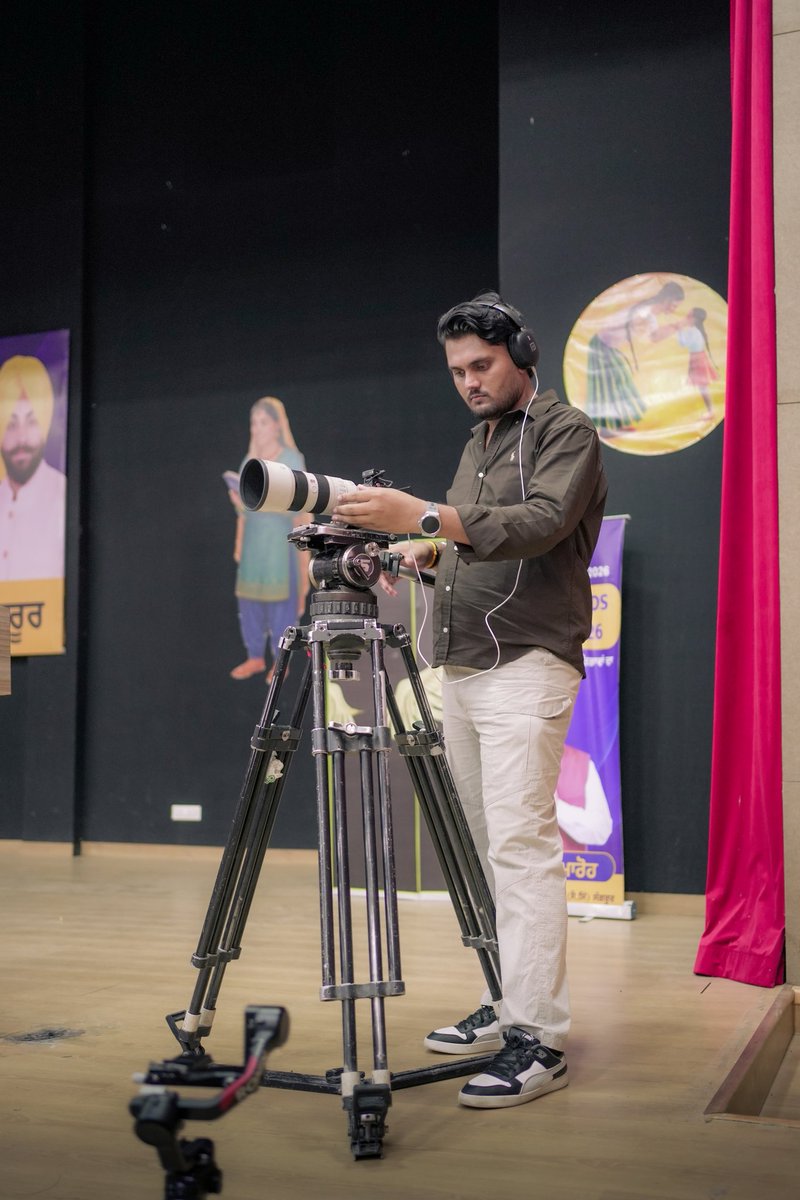 xmartrajusingh's tweet photo. From vision to visual. 🎥🚀
•
•
•
•
•
#cinematographer #cinematography #visualstoryteller #politicalcampaign 
#eventcoverage https://t.co/br9buv0wXE