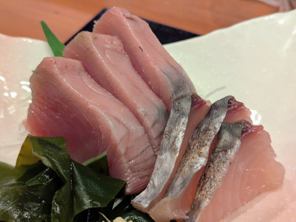vegaking13's tweet photo. 7/5 昼
かすが (ひたちなか)
日替りランチ
(かつお.鰆の刺身と豚ロースカツ) https://t.co/gB0eRtD2AL