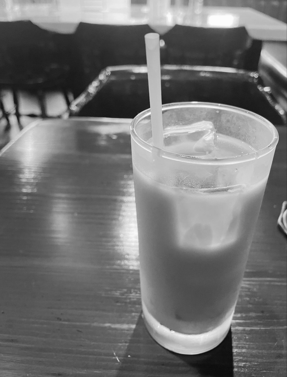 setokamikann's tweet photo. 娘の英検二次試験待ち中☕️
前回と違う会場だから、初めての喫茶店で入るのちょっと緊張した🤣 https://t.co/o7SbbD5VXn