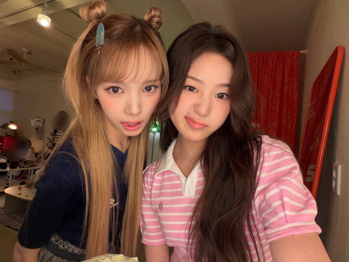 eeee__h's tweet photo. 내 공주��� 보고시퍼
엉엉엉 ｡ﾟ(ﾟ´ω`ﾟ)ﾟ｡ https://t.co/3S74DCzE6o