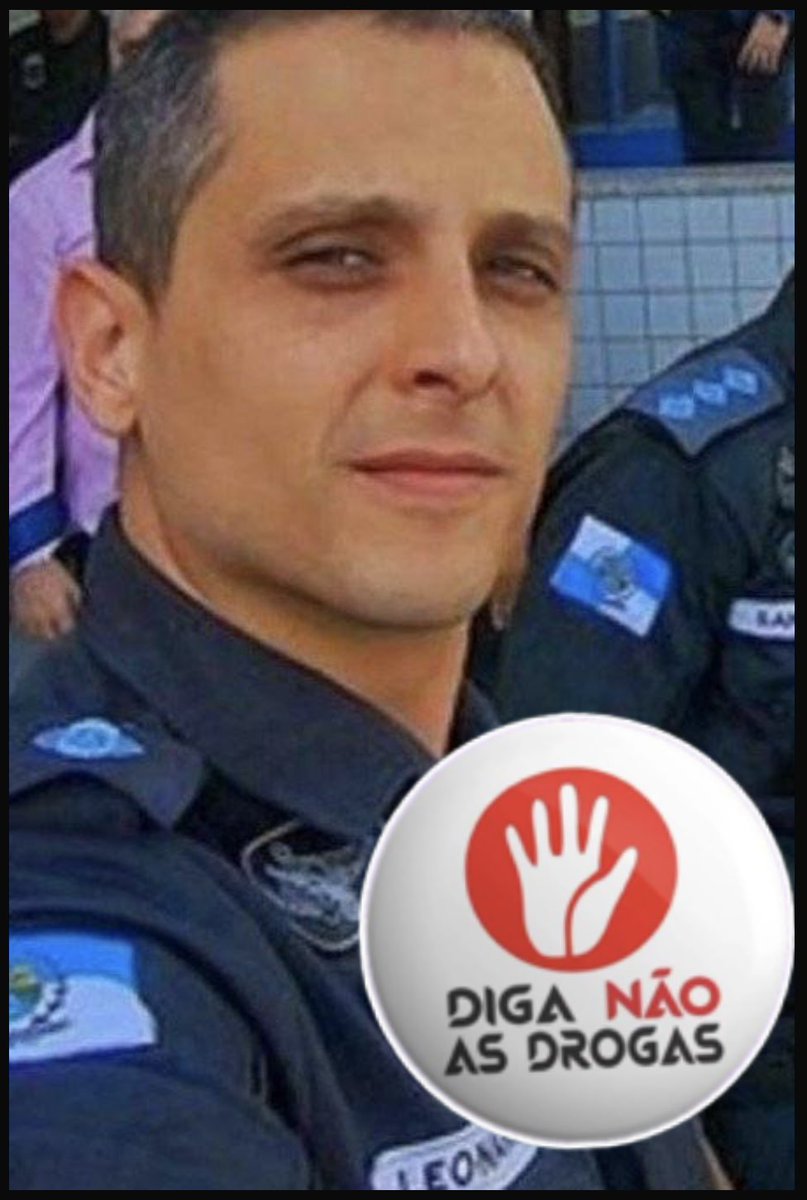 milicia_de60199's tweet photo. Esse é o Andrei, ou Zero, ex-Zinho.  Agora, ele está ao lado do traficante Doca. Cobrando as taxas de comerciantes em vagem grande . Para o capitão Léo 
O Andrei ligou para o Tino Júnior ao vivo e caguetou tudo. O Doca gravou um oficial da PM. Agora, a corja está completa." https://t.co/zBISYBhPTn