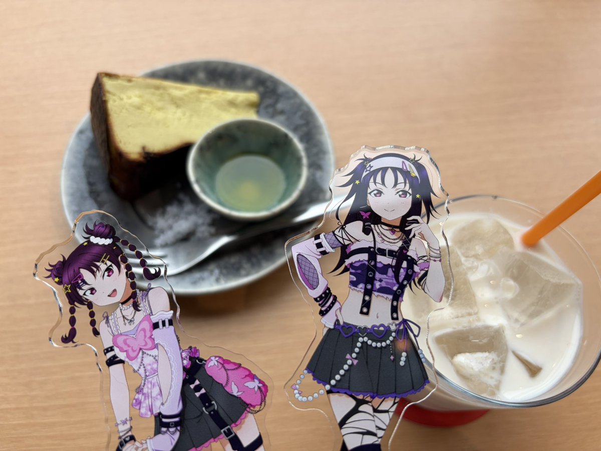 liversirknight's tweet photo. 久しぶりにバスクチーズケーキガチで美味しい https://t.co/ikn75Omv6F