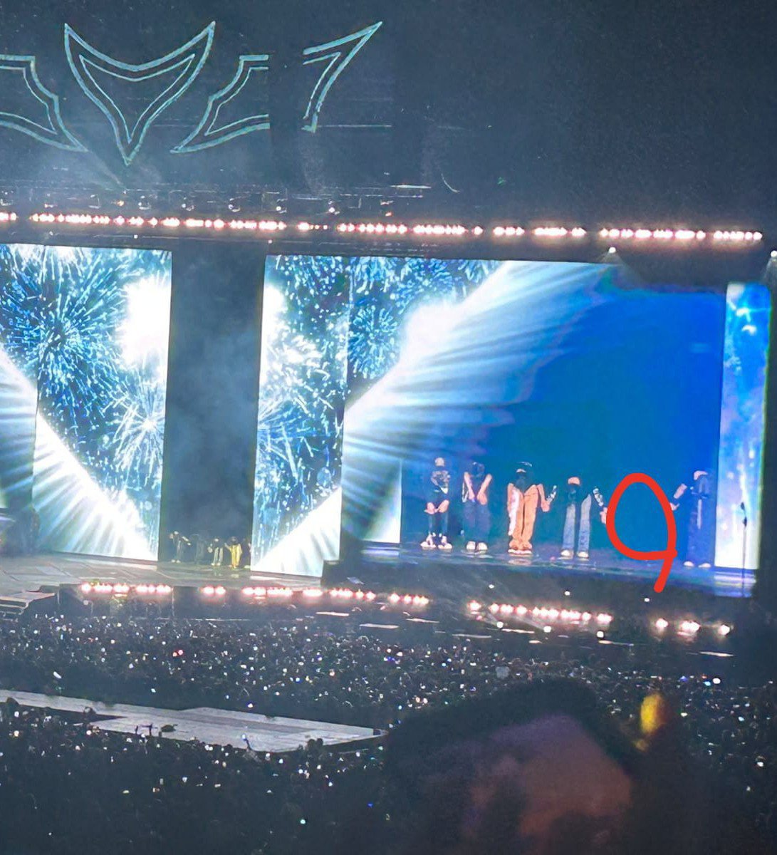 jjongmuse_'s tweet photo. The only person making sense is @SHoonterr girlll ilysm https://t.co/CWuMxP7pCJ