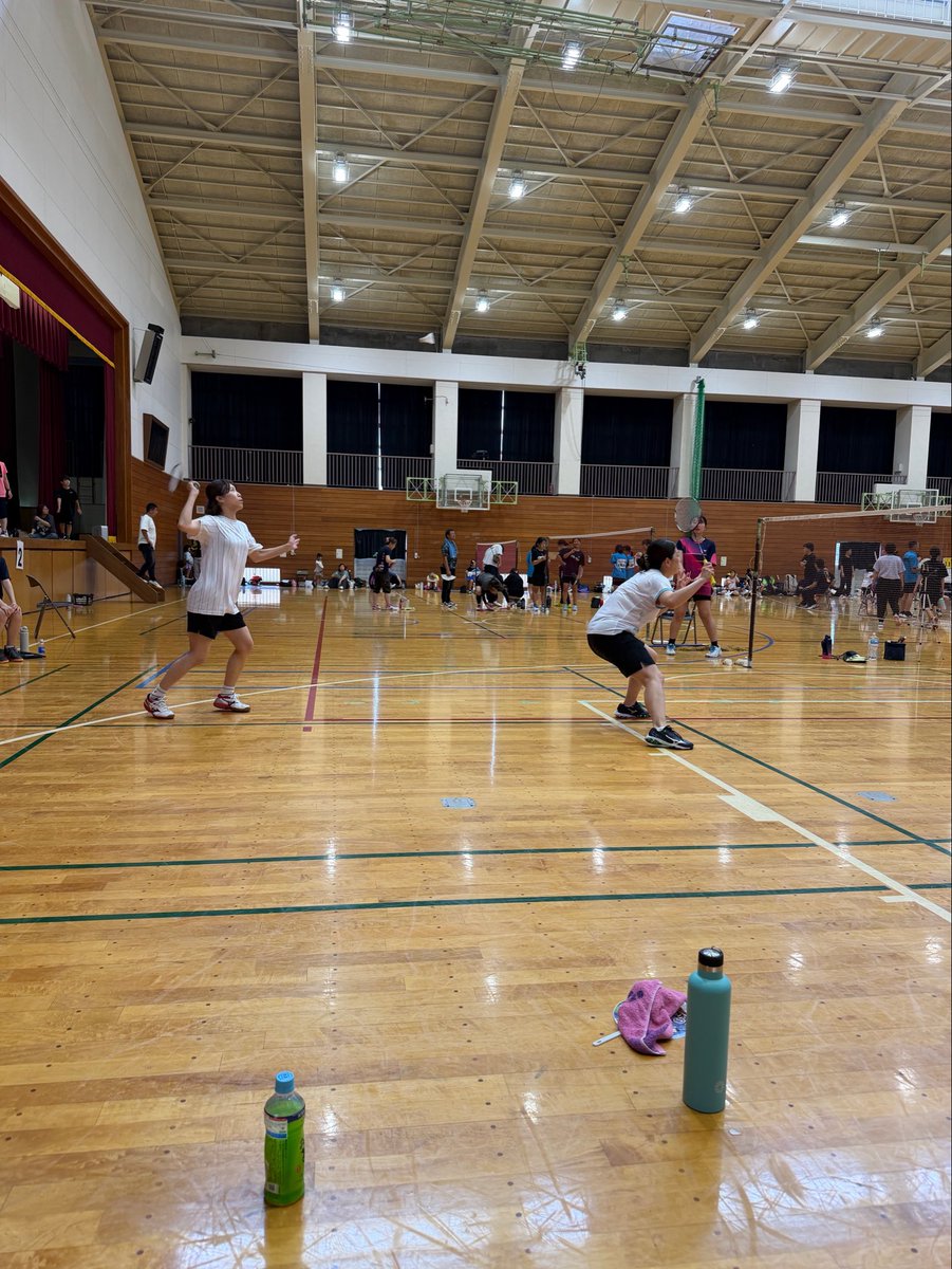 maekiyo_rootMax's tweet photo. 今日は小美玉市のバドミントン大会に帯同🚗³₃
久々の試合らしい後輩が怪我をしないように見守り👀 https://t.co/CtYPodkHfb
