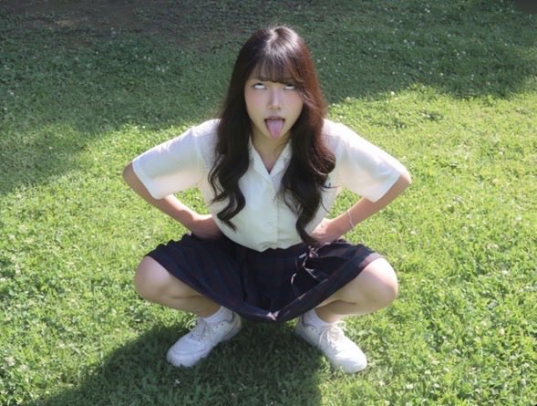 Ddcmiis's tweet photo. 不知道你們比較喜歡哪一個😦
#色女
#女高
#女同
#母狗
#互看 https://t.co/2lfmSK6gdR