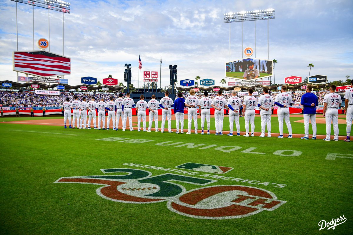 Dodgers's tweet photo. Happy #4thOfJuly! https://t.co/uHv9Jvv3pD