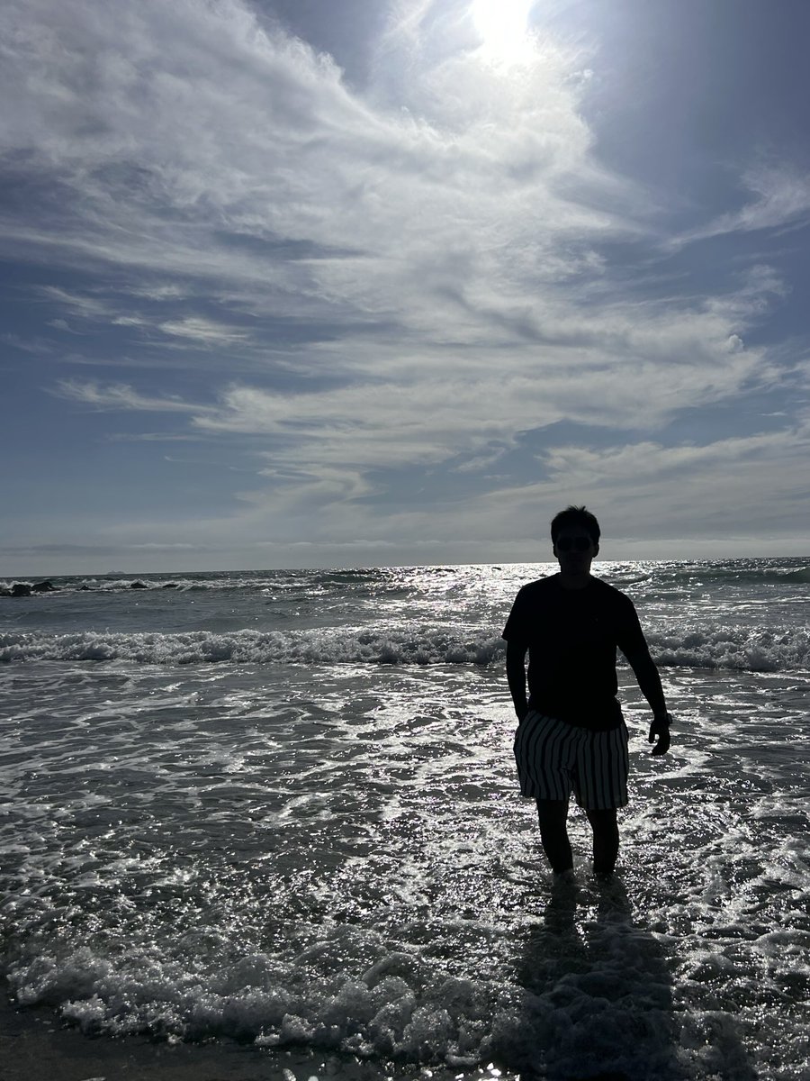 owenavilaa's tweet photo. Sol, arena y mar https://t.co/EZM6eGDUJH