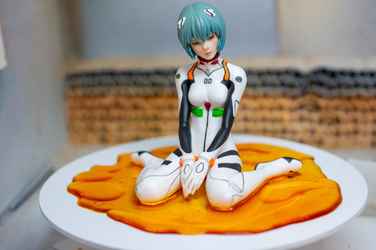 seky009's tweet photo. 少しインパクトが欲しくてLCLにひたってる感のある台座を作ってみた。 #evangelion #garagekit https://t.co/rTccyjtTzi