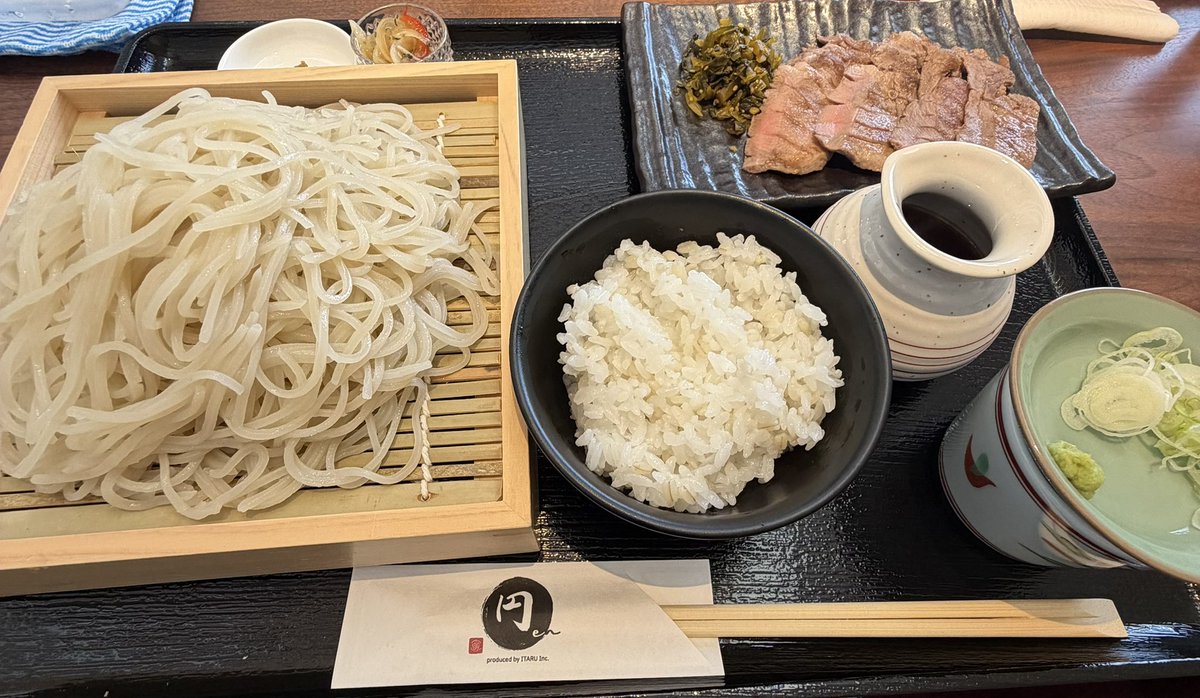 kkmalony333's tweet photo. 千歳蕎麦　円en🌾

厚切り牛タン蕎麦セット🍵

熟成されて柔らかく
岩塩でいただく牛タン
なまら美味しい😋

蕎麦も更科でめちゃうま✨

コ－ヒ－ゼリーとプリンの
パフェ🍮

幸せな午後のひと時💐 https://t.co/I6VFBeyv4O