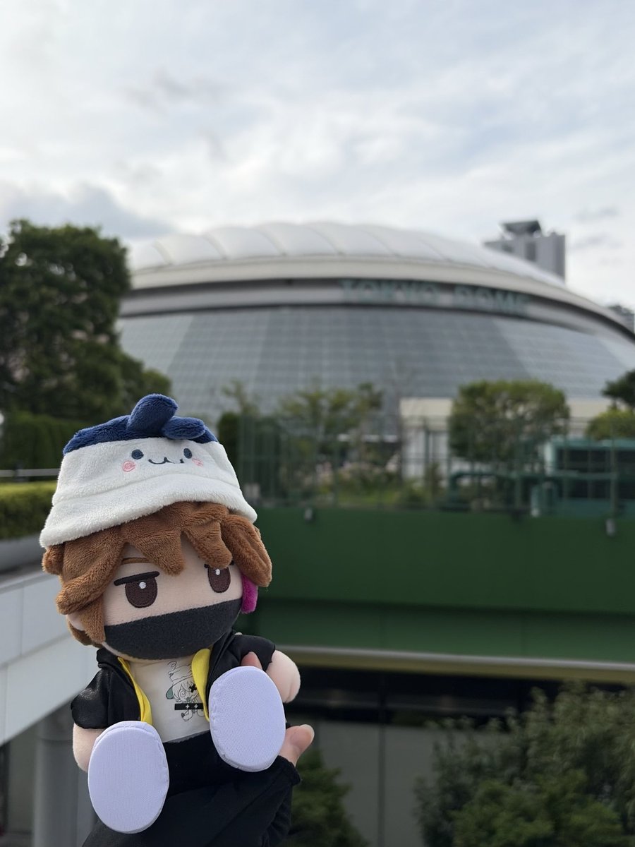 rabbityukibox's tweet photo. 娘とTOP4東京ドーム参戦✨
#TOP4東京 #TOP4 #東京ドーム
#レトルト
#レトさん https://t.co/7xIdwNi1UE