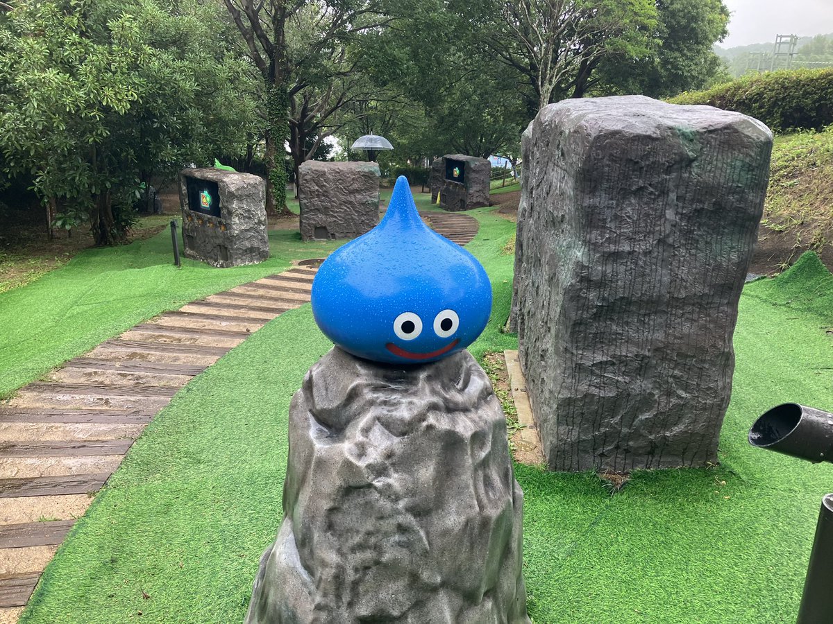 chanta_kensu's tweet photo. #ドラゴンクエスト
#ニジゲンノモリ
#DQ_ISLAND
#淡路島

北の森に討伐へ
スライムぐらいなら僕でもやれるっしょ https://t.co/U1bmrq7OKl