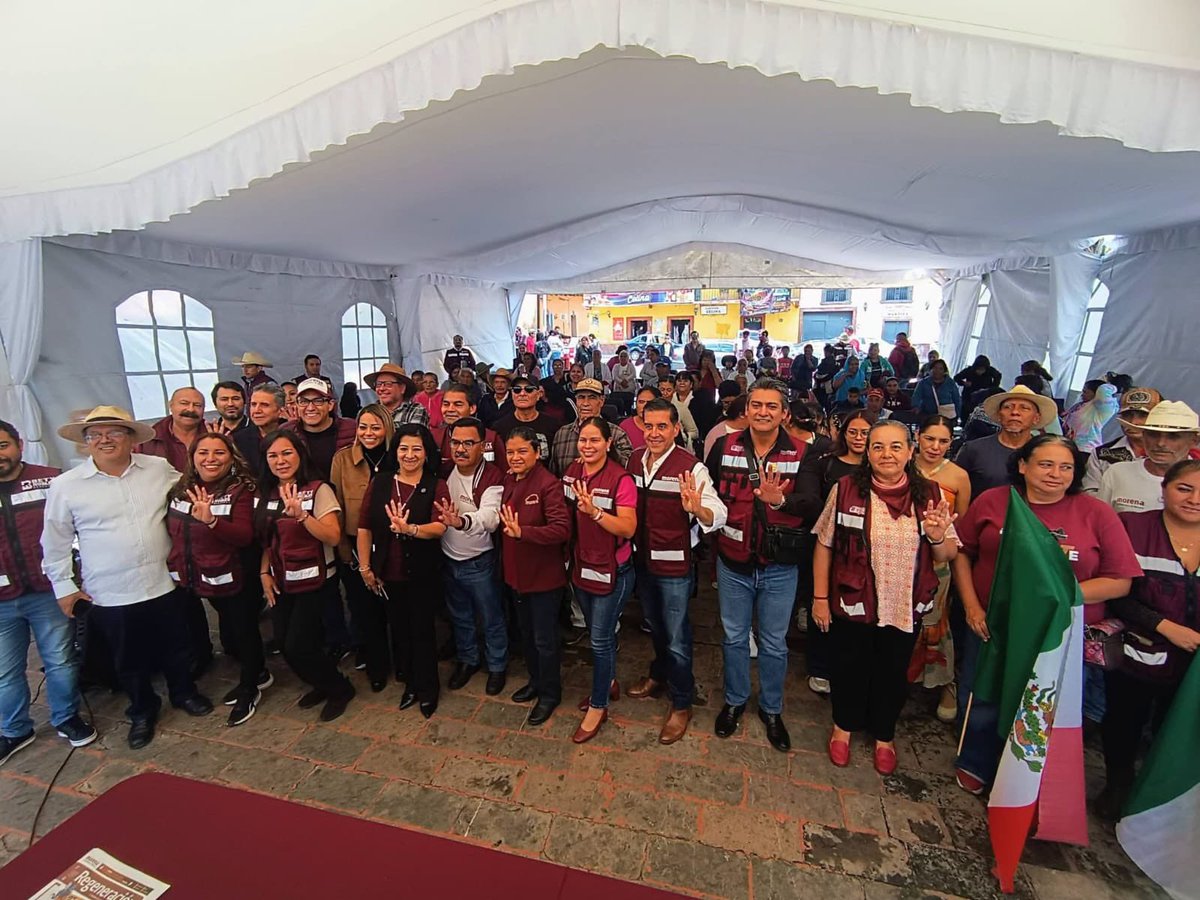 hector_sinecio's tweet photo. #MONITOR #LaNeta #TVQ Mientras un aspirante ( @SNietoCastillo ) arma asambleas en #Holanda con el reprobable apoyo de la @SRE_mx ; Otros como @GilbertoHRuiz , @beatrizroblesgs , @CHEMATAPIA y el comité de @MorenaQro_Ofic , juntaron 60 personas y unos de mala gana en Huimilpan! https://t.co/8PcHJi2M2G