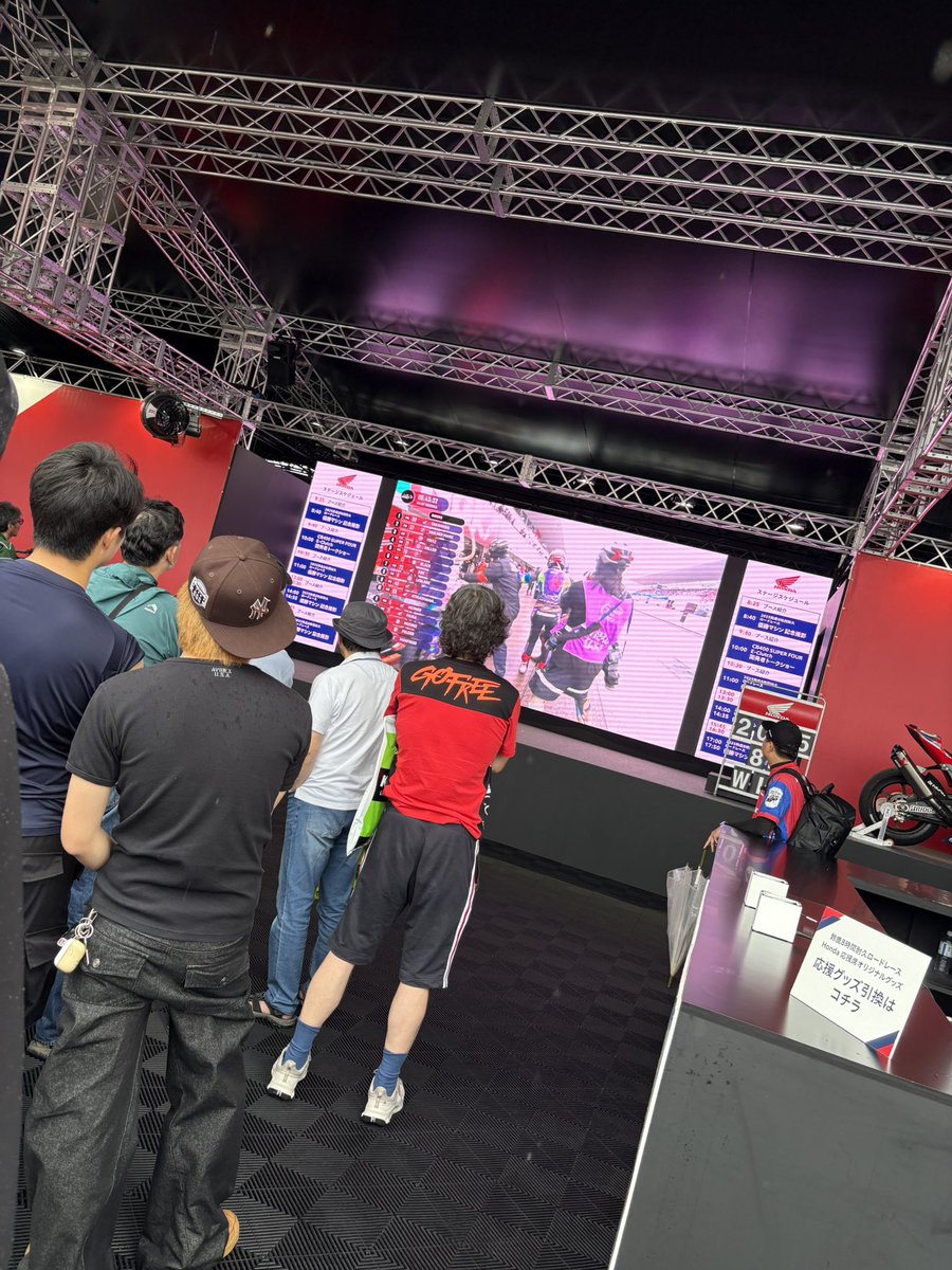 ryosuke_wanima's tweet photo. 鈴鹿8耐きた！！
#Hondaガチャ2026 #Honda8耐5連覇 https://t.co/6j4IRgWdHK