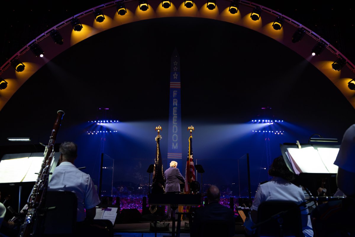 WhiteHouse's tweet photo. Freedom wins. 🇺🇸

President Donald J. Trump takes the stage at Salute to America to celebrate America's 250th! https://t.co/yoB5Qgy5ZC
