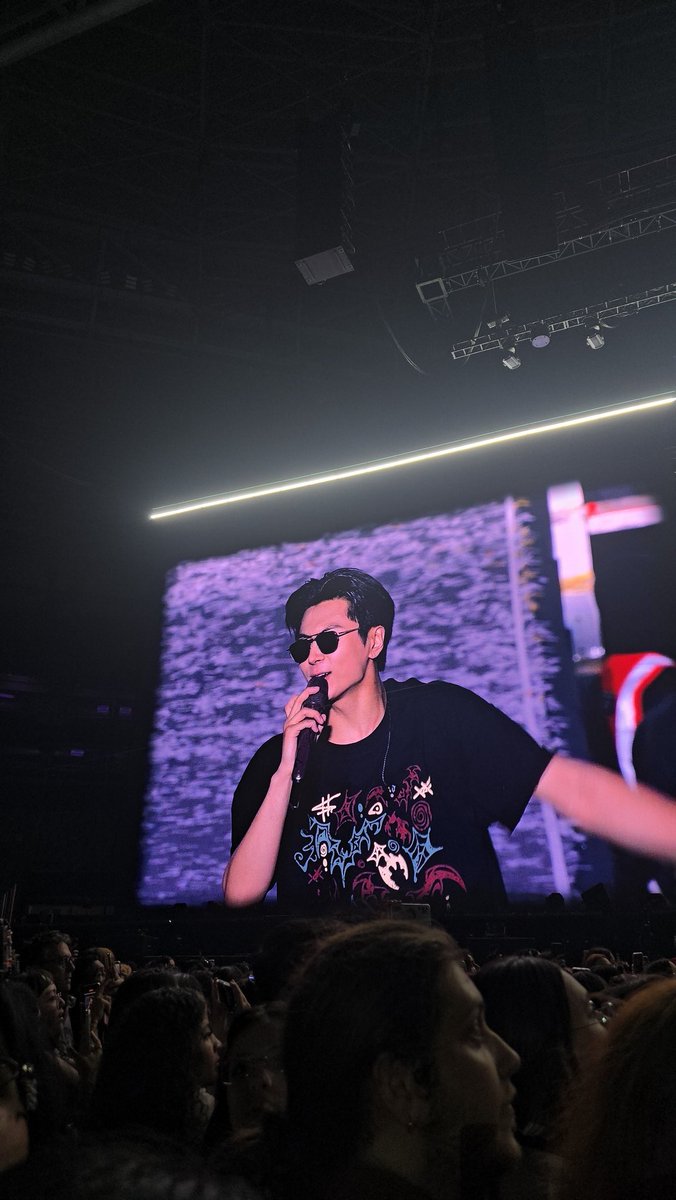 forjakeshim's tweet photo. ele sabe oq faz!!!!!!!!!!!!!!!!

#EN_WORLDTOUR_BLOODSAGA
#BLOODSAGA_IN_SÃO_PAULO
#ENHYPEN_100thShow https://t.co/uvK3MS2i5G