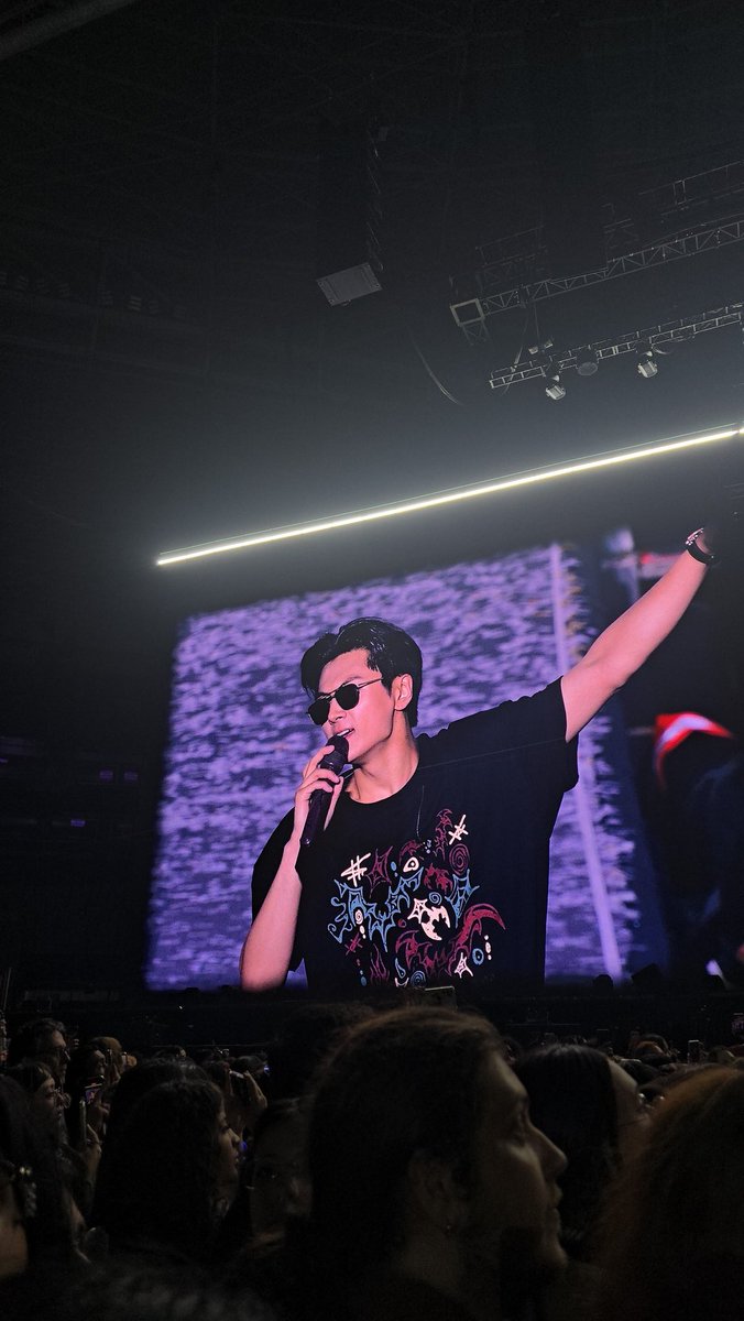 forjakeshim's tweet photo. ele sabe oq faz!!!!!!!!!!!!!!!!

#EN_WORLDTOUR_BLOODSAGA
#BLOODSAGA_IN_SÃO_PAULO
#ENHYPEN_100thShow https://t.co/uvK3MS2i5G