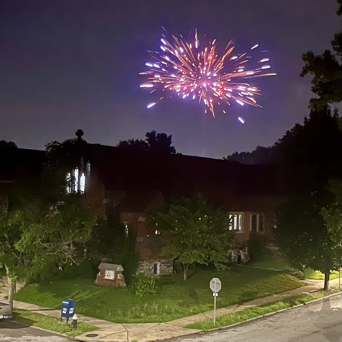 BigElad's tweet photo. Happy Birthday, America! https://t.co/zU5Tc3nwMp
