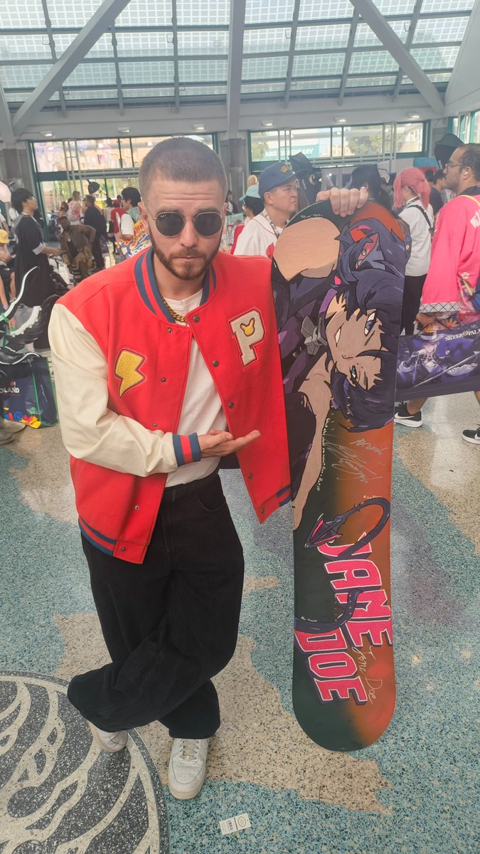 UmbreonXYZ's tweet photo. Was not expecting to run into these two at AX, but it was so awesome to finally so you guys in person.
@TheCamSteady @Game https://t.co/sl8NHaAmut