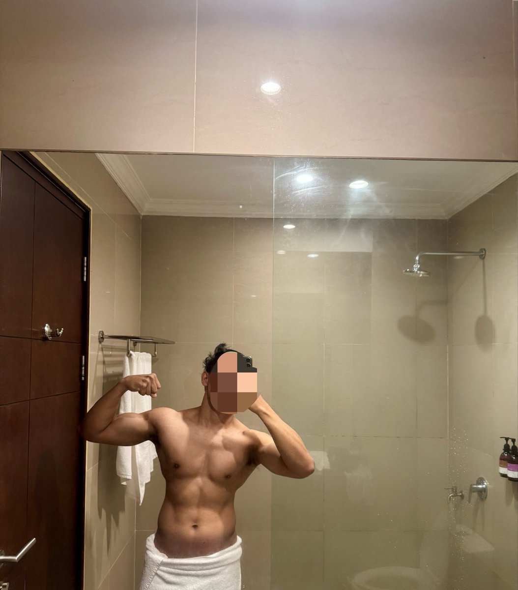 intersectlife_'s tweet photo. Jangan lupa mandi gaes https://t.co/jT5wFeD031
