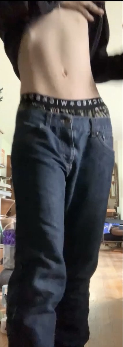cloverstarving's tweet photo. Honestly can’t believe I used to be so small and just took it all for granted I wish my lw would come back so badly I hate it here https://t.co/PVKA8V4CVV