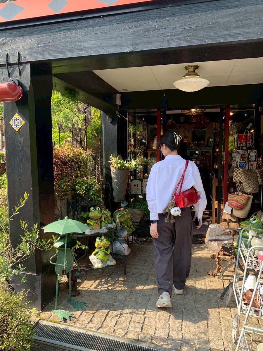 mtk99hk's tweet photo. 当分恋愛はいいかな時期ではありますが
自分と向き合う中で友人や長く付き合っていきたい人たちができたら最高だなと思う気持ちで戻ってきました🍀
優しさと真面目が取り柄な26歳です🫶🏻
#レズビアンさんと繋がりたい
#セクマイさんと繋がりたい https://t.co/Rhv4ypQXNR