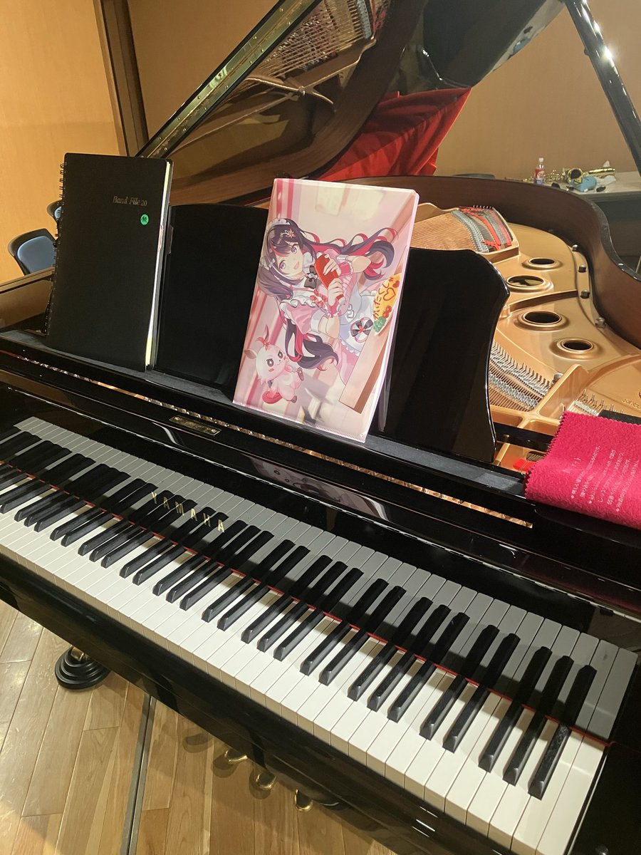 phys_holofan's tweet photo. ホロリス学園祭の練習会に行ってきました！奏者の方々と顔合わせしたり曲のイメージを共有したりできて非常に有意義な時間でした！まだまだ奏者募集中ですので気になった方は是非ご参加ください！
本番では来た人全員を床にして差し上げますのでお楽しみに！ https://t.co/a502IB1GaR