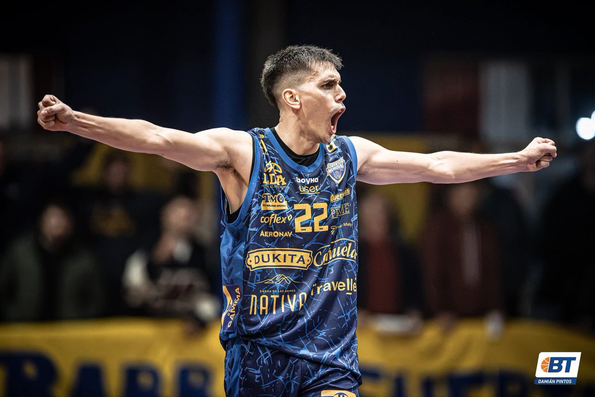 CORTINA DIRECTA 🇺🇾🏀 tweet media
